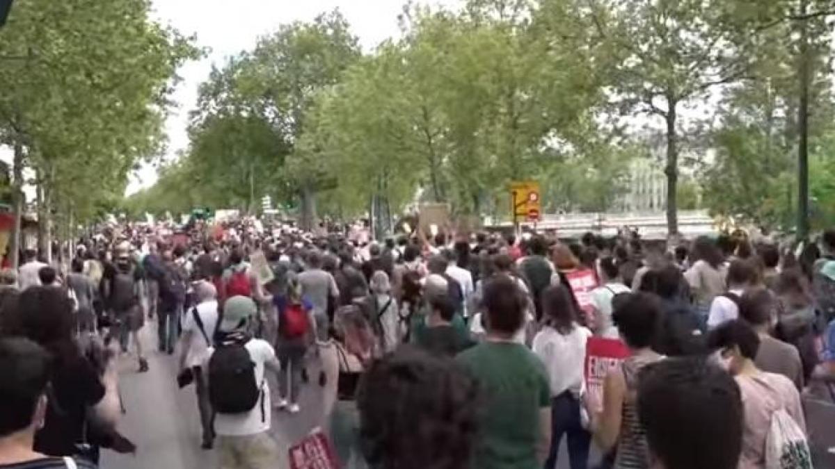 protest-schimbari-climatice-paris_34164700