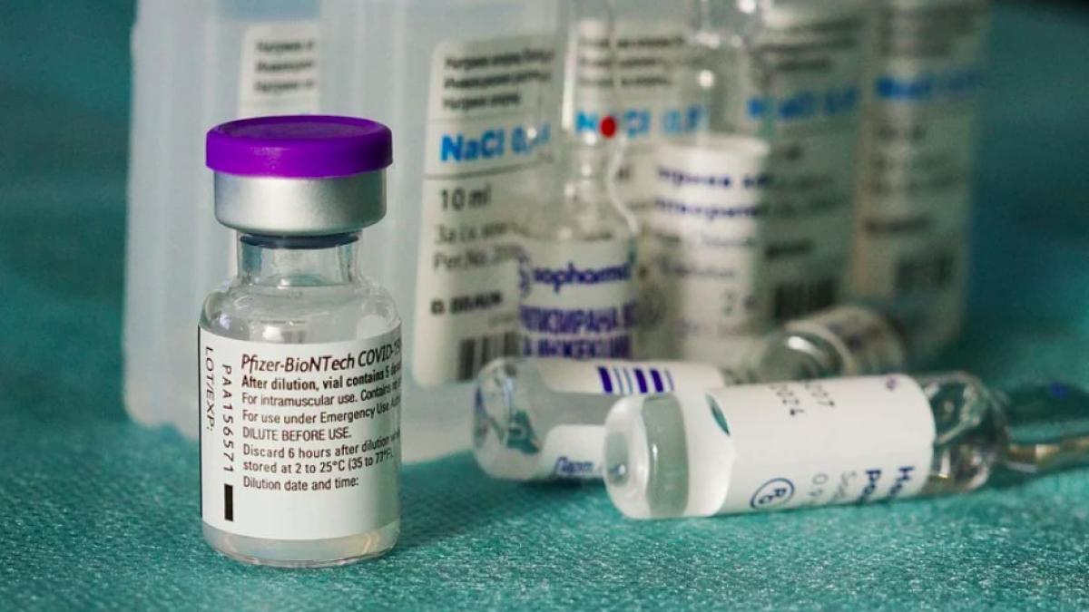 pfizer_comirnaty_vaccin_ilustrativ_62617600