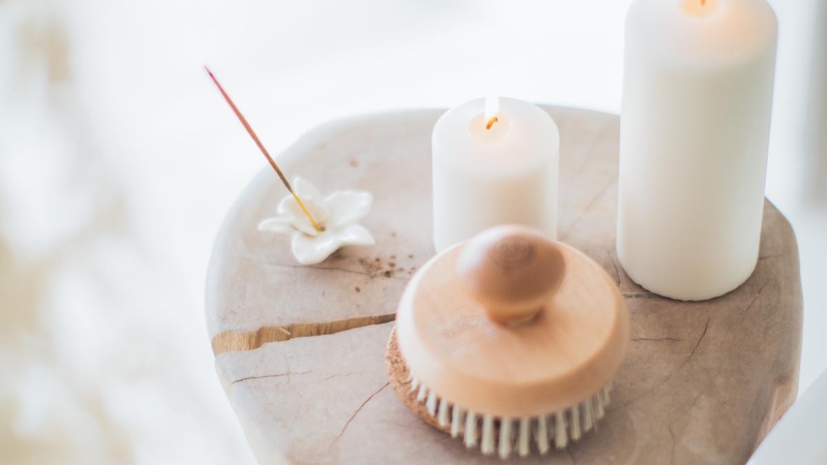 lumanarile-si-betisoarele-parfumate--risc-pentru-sanatate--substantele-pe-care-le-inhalezi_06953000