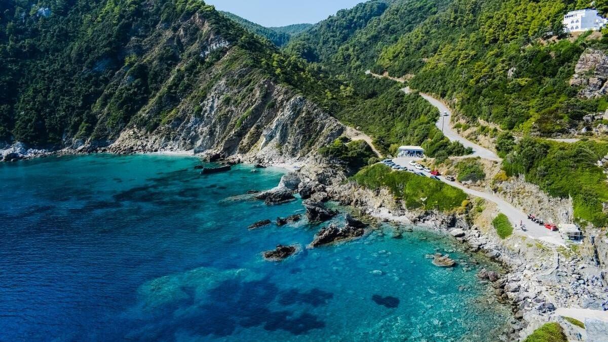 grecia-a-redeschis-portile-turismului--cum-pot-intra-turistii-romani-in-elada_89271000