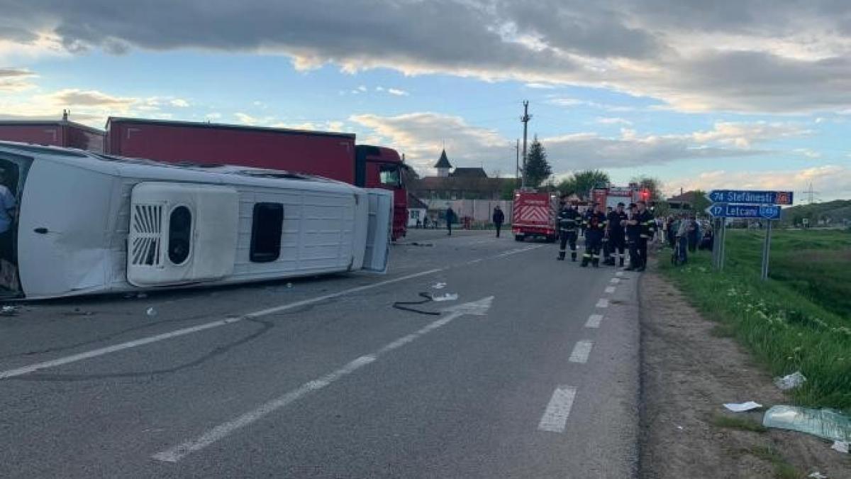 isu--plan-rosprc-ccprc-a6u--accident-iprc-ccprc-82ntre-un-tir-sprc-ccprc-a6i-un-microbuz--12-adutprc-ccprc-a6i-sprc-ccprc-a6i-un-copil--transportatprc-ccprc-a6i-la-spital_95301000