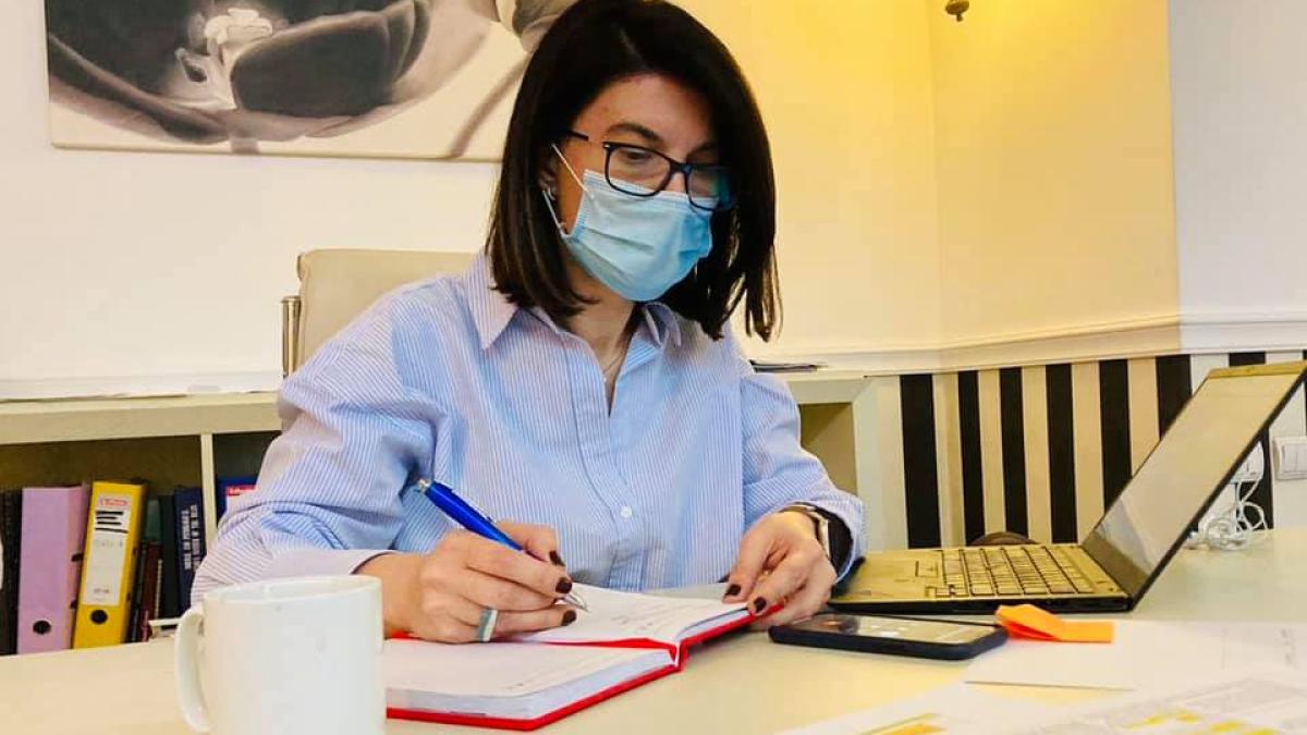 violeta-alexandru-vrea-liber-la-concerte-se-greseste_13782600