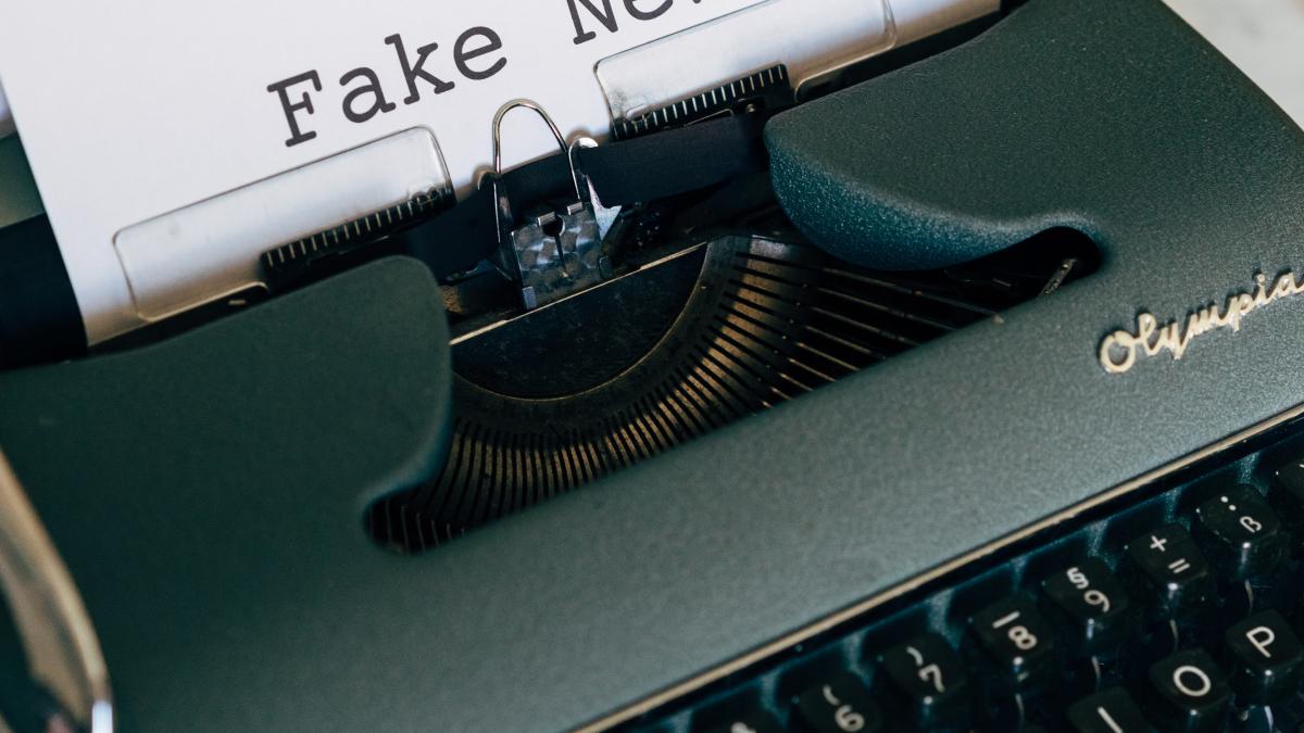 fake-news-2_67899300