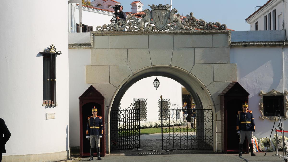 familia-regala-marcheaza-implinirea-a-20-de-ani-de-la-revenirea-la-palatul-elisabeta_25623600