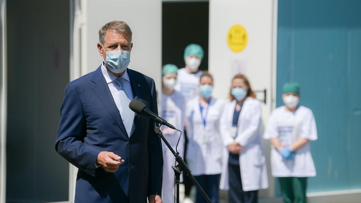iohannis--mesaj-pentru-primari-despre-vaccinare--sa-se-mearga-din-poarta-in-poarta_62809600