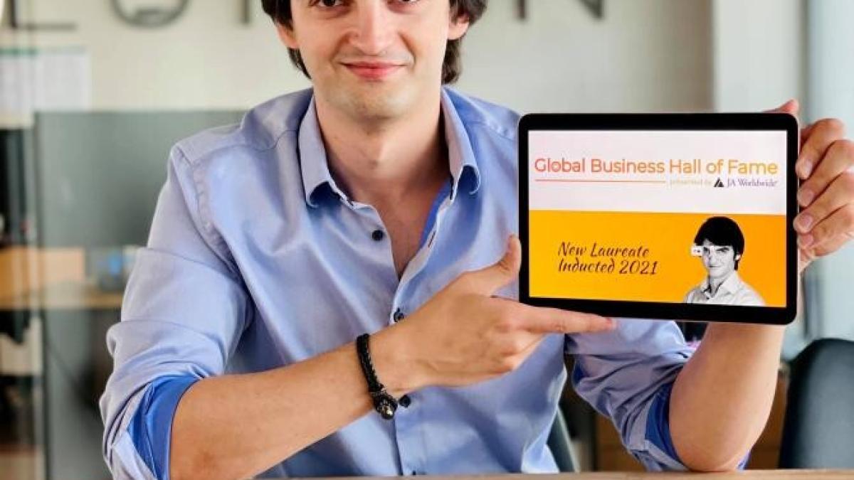 premieraprc-ccprc-86-pentru-romaprc-ccprc-82nia--taprc-ccprc-82naprc-ccprc-86rul-cornel-amariei--primul-finalist-sprc-ccprc-a6i-laureat_42411200