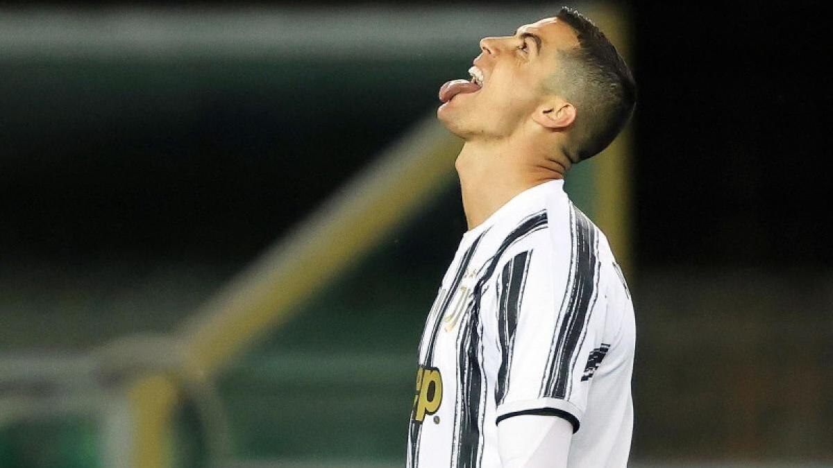 atalanta---juventus--rezultat-in-finala-cupei-italiei--cristiano-ronaldo--fotografiat-dormind-cu-trofeul_28183700