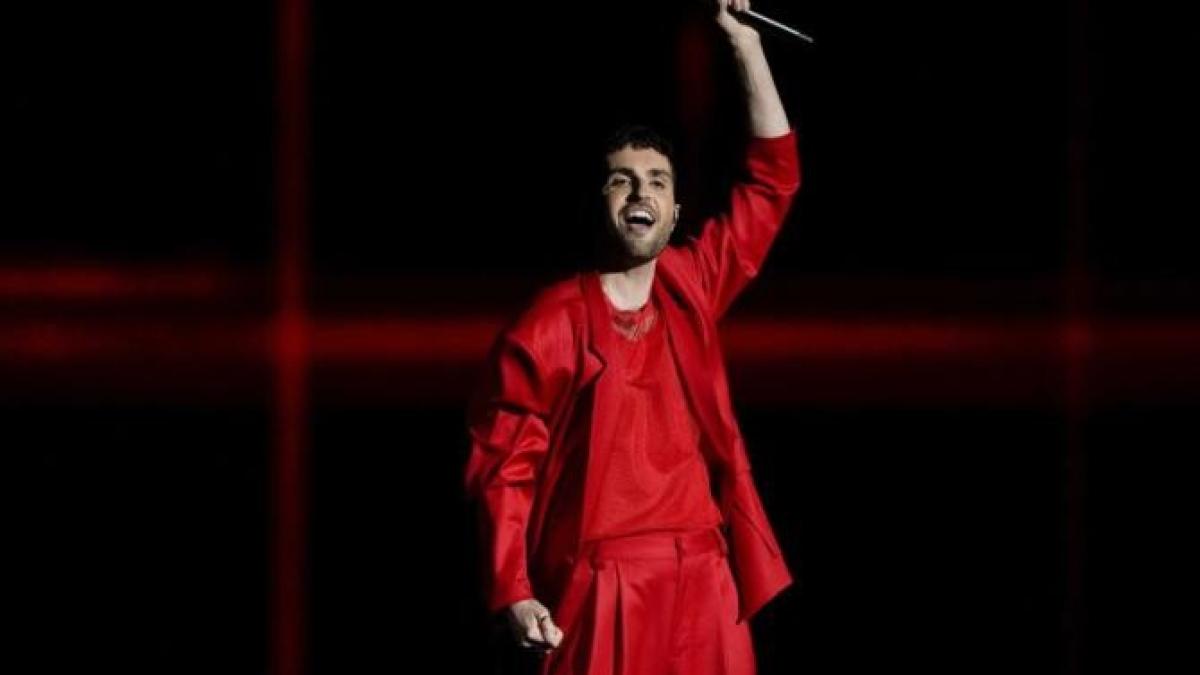 olandezul-duncan-laurence--caprc-ccprc-82sprc-ccprc-a6tigaprc-ccprc-86torul-eurovision--confirmat-pozitiv-cu-covid-19_88383300