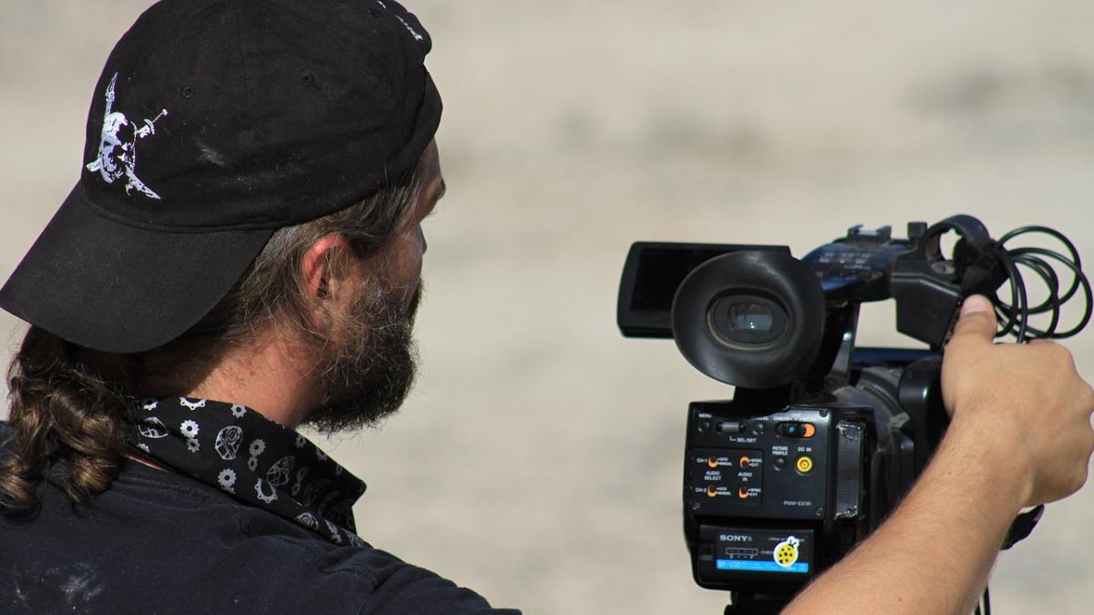 regizor_ucis_dezmembrat_de_parinti_45161100