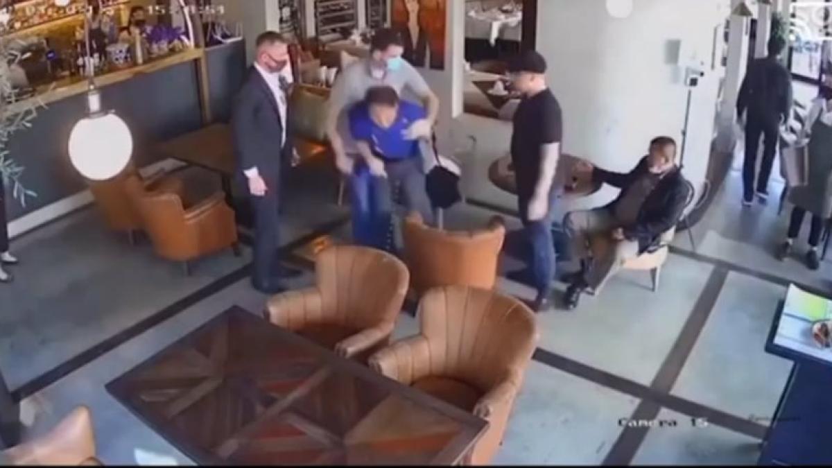 puscasi-marini-filmati-in-timp-ce-rapesc-un-afacerist_06620300