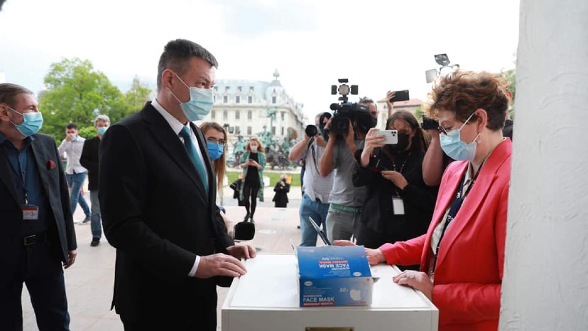 bogdan-gheorghiu-ministru-distantare-absurda_40720800