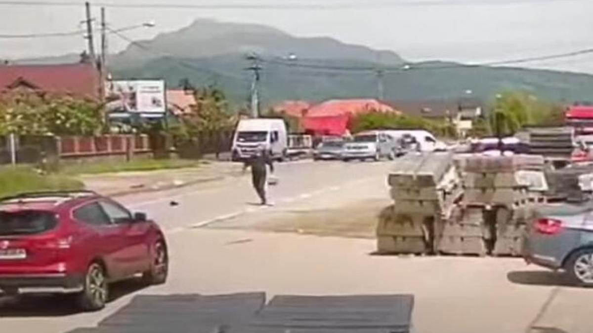 artistul-corin-dobrinescu-a-fost-spulberat-si-ucis-in-plina-strada_57848900