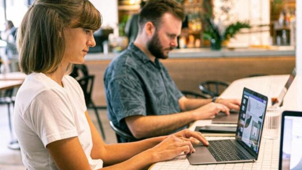 grup_facebook_foto_pexels_92754800