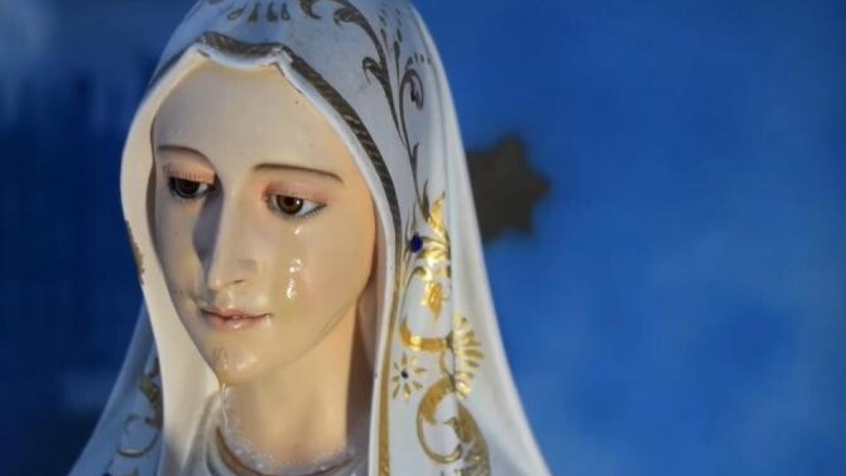 statuie-a-fecioarei-maria-plange_24205600