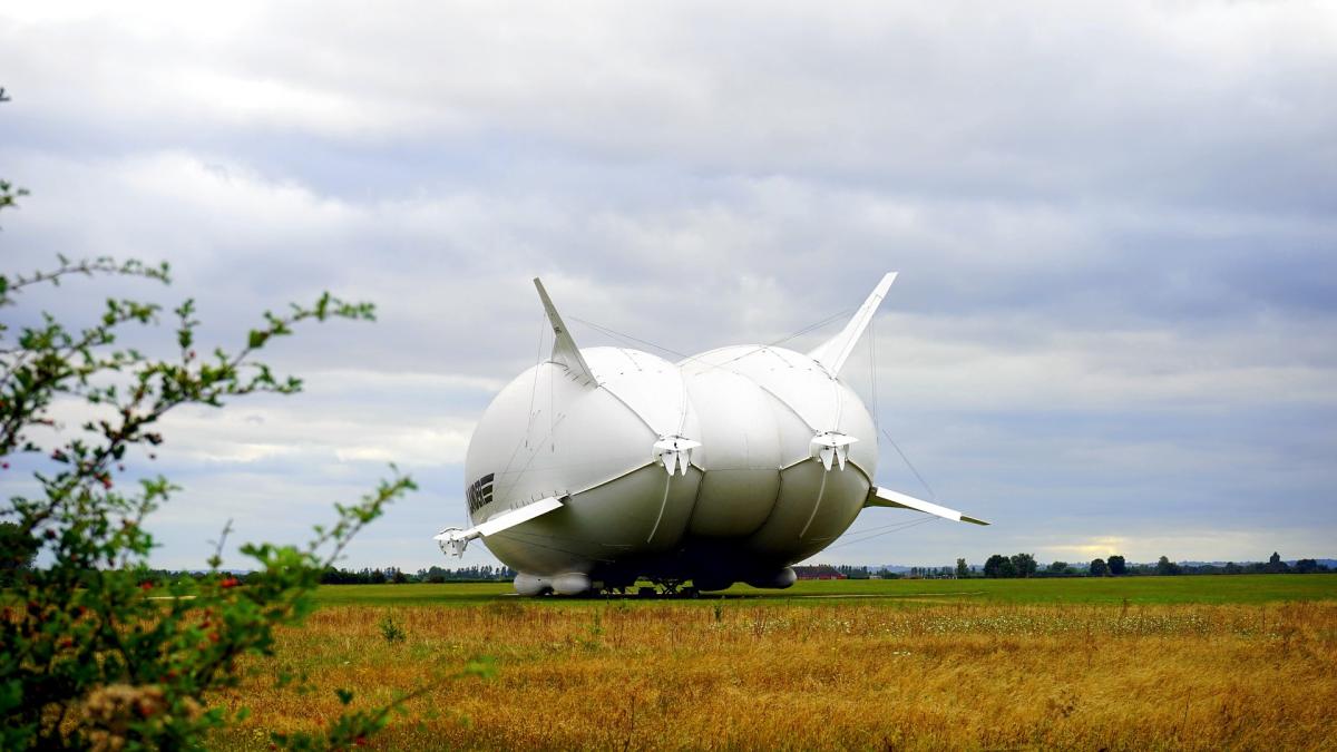 airlander_10_avion_dirijabil_pixabay_16516600