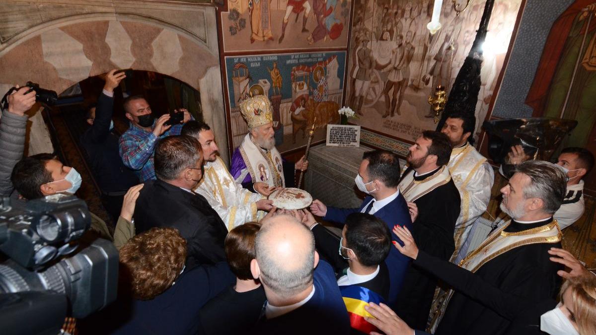 manastirea-dealu_43575400