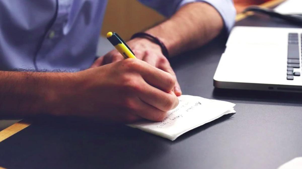 saptamana_de_lucru_ilustrativ_pxb_96268700