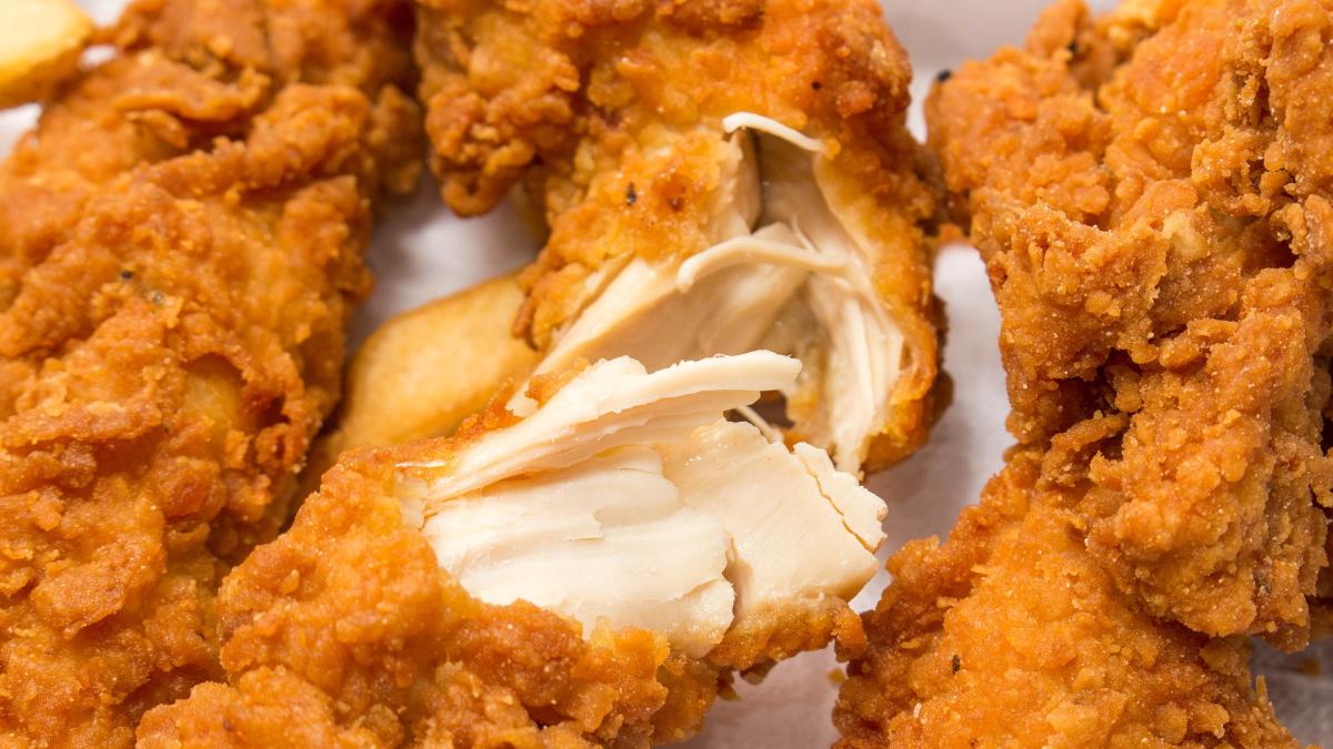 aripioare-picante-si-pui-crispy-ca-la-kfc--retetele-delicioase_92987700