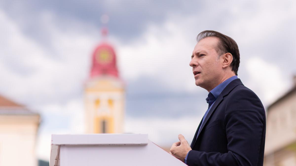 florin_citu_guvern_scandal_gunoi_sector1_fb_49521100