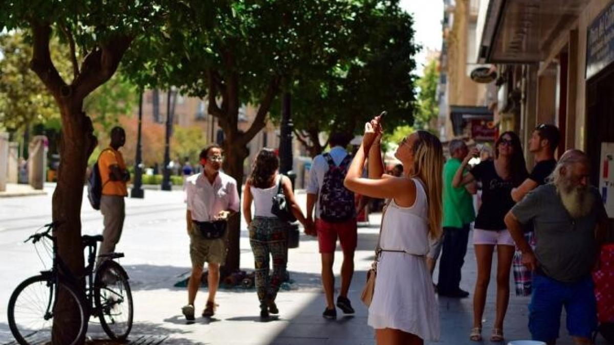 artere-din-centrul-capitalei-devin-zonaprc-ccprc-86-pietonalaprc-ccprc-86-iprc-ccprc-82n-weekend_96017800