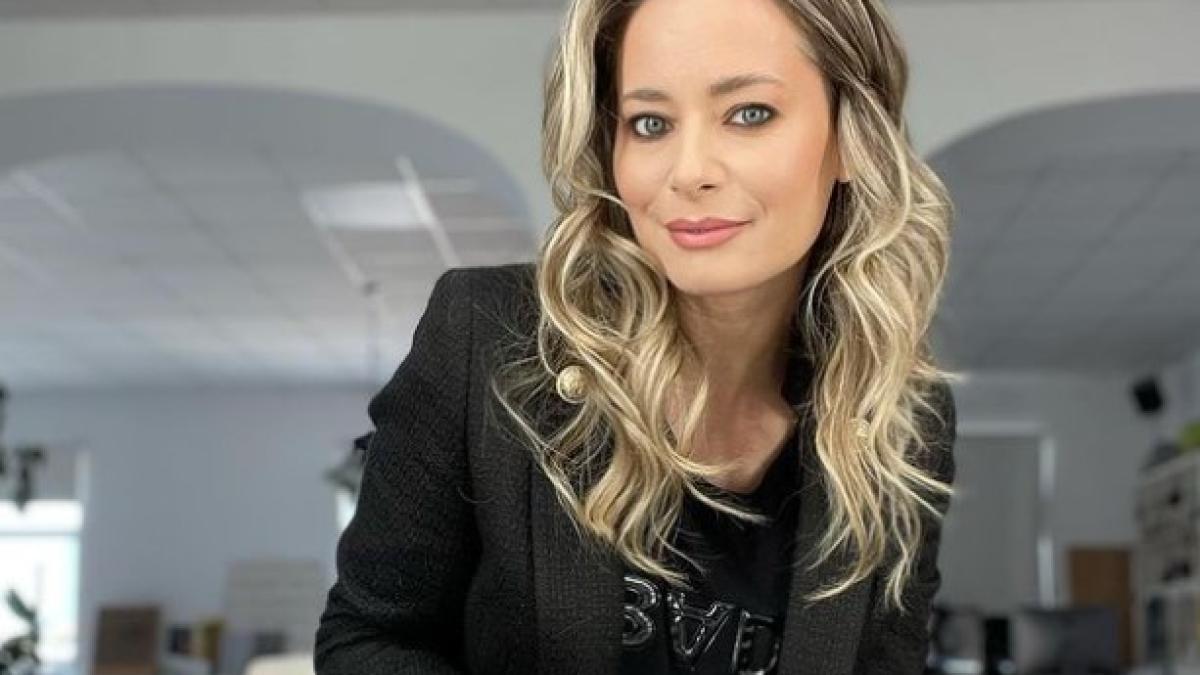 laura-cosoi--aparitie-de-infarct-de-la-covid-faci-asa-nu-stiu-cine-va-umbla-cu-surubelnita-pe-la-capsor----de-toata-jena_53691700