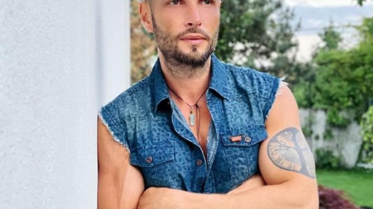 manelele--cheia-romaniei--randi--pronostic-pentru-muzica-din-romania--nu-o-sa-iesim-prea-curand-din-asta--abia-acum-se-modernizeaza_79751500