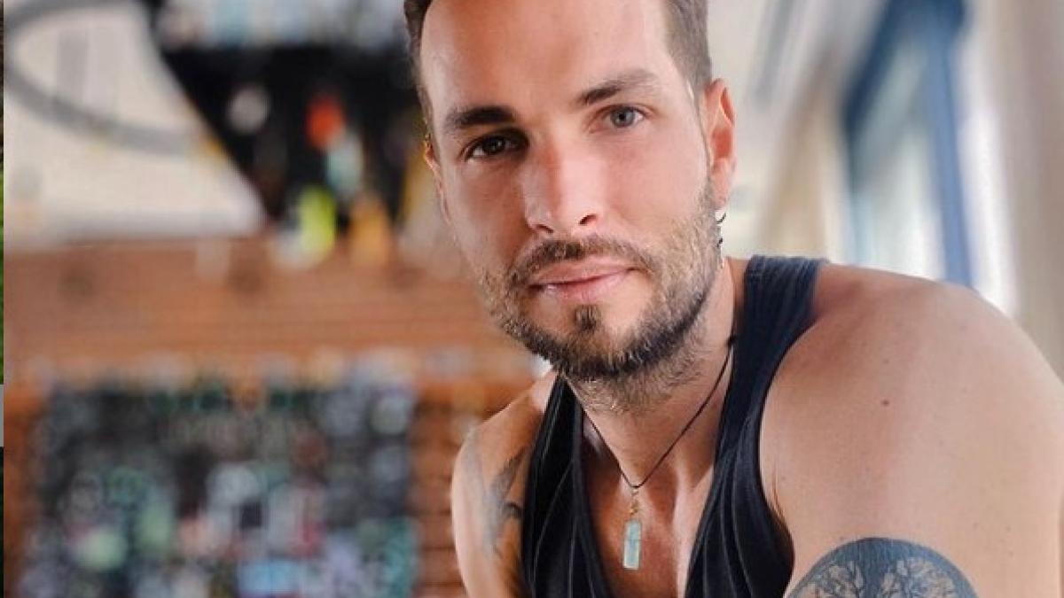 randi--secretul-dietei-sanatoase--de-ce-a-renuntat-cinci-ani-la-carne--vaca-pe-care-o-vezi-tu-la-magazin--ciopartita--mananca-iarba_50576900