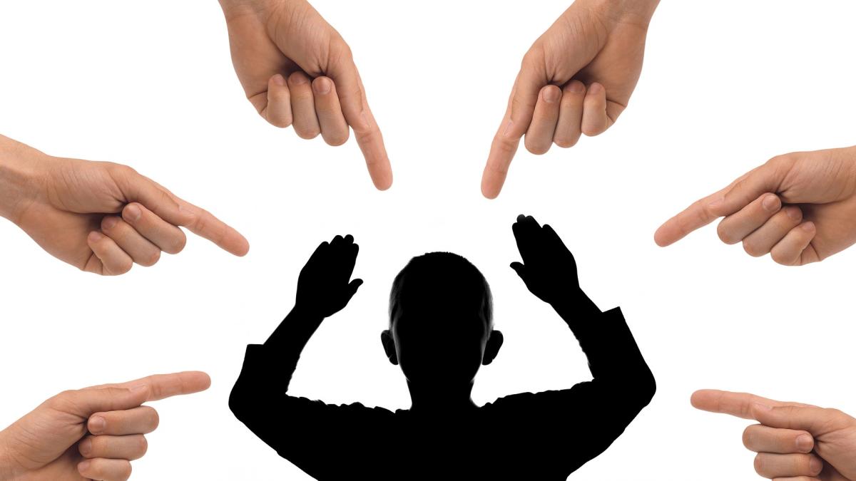 bullying_copii_scoli_romania_prof_panisoara_reactie_pixabay_01603700