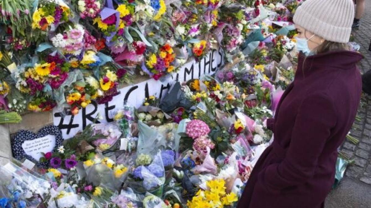 sarah-everard-flori-memorial_34932800