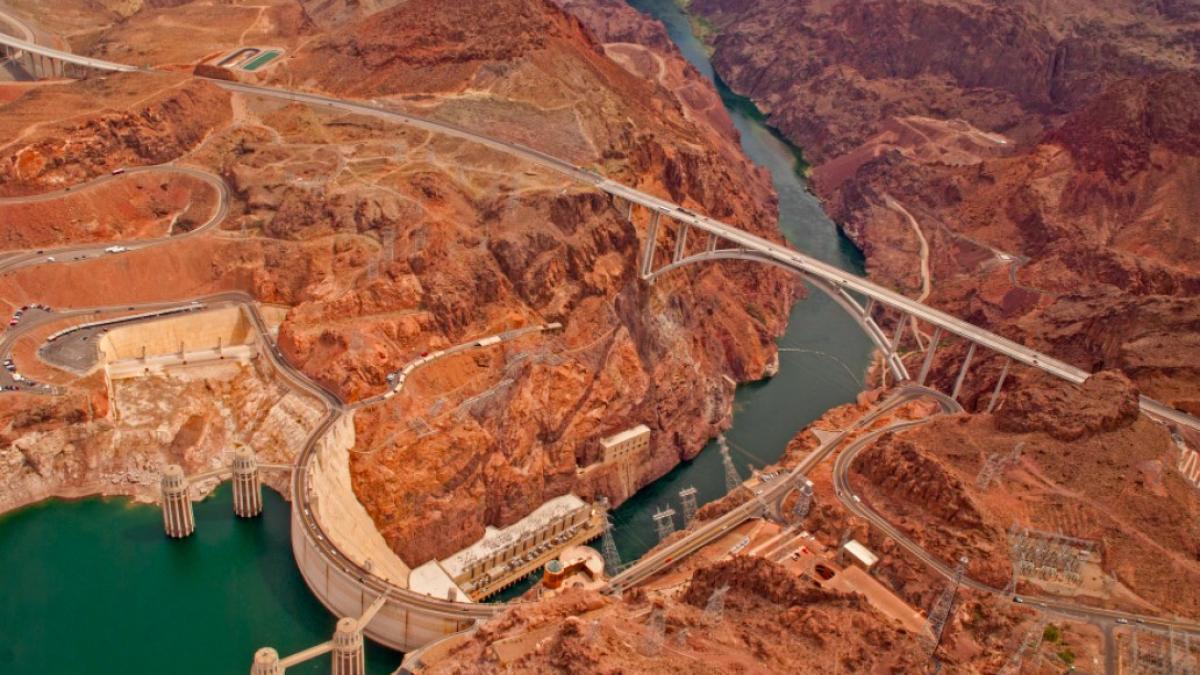 lacul_mead_hoover_dam_ilustrativ_pexels_27880000