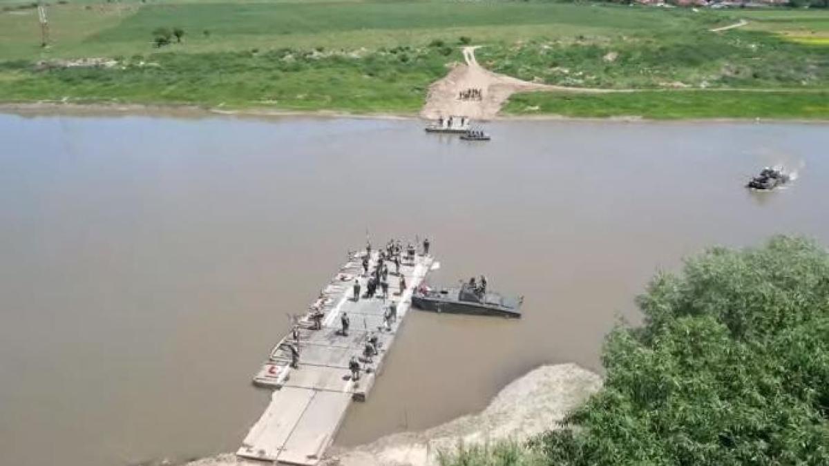 pod-pontoane_25653500