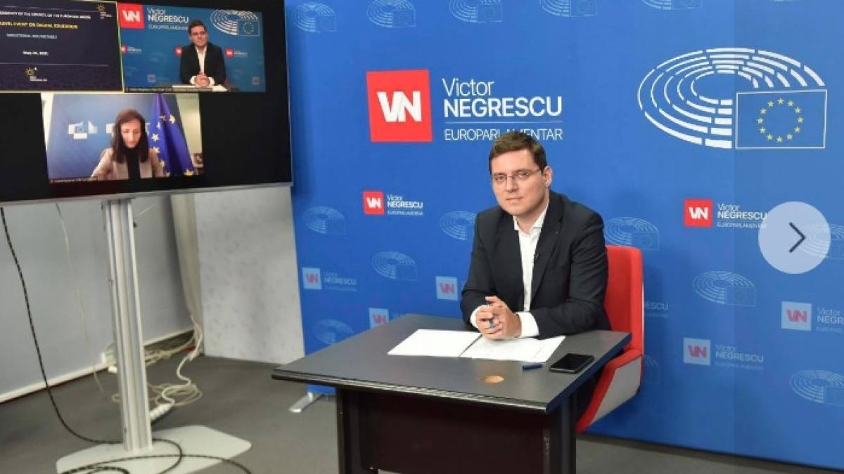 victor-negrescu_77746100