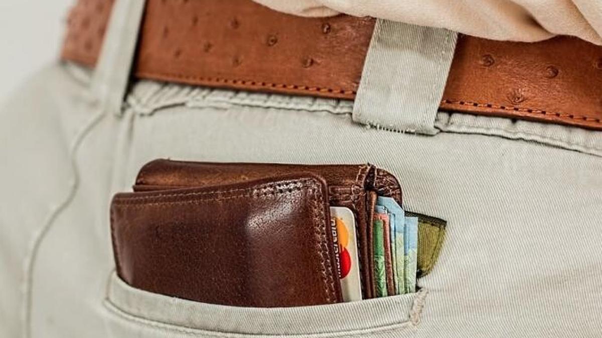 iprc-ccprc-82n-aprilie--salariul-mediu-net-a-crescut-cu-14-lei--fatprc-ccprc-a6aprc-ccprc-86-de-luna-martie_64927800