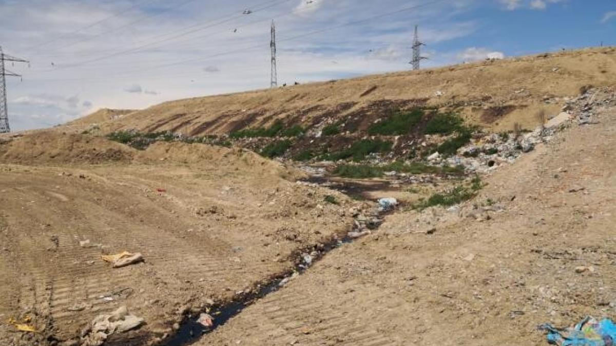 groapa-gunoi-dambovita_97393200