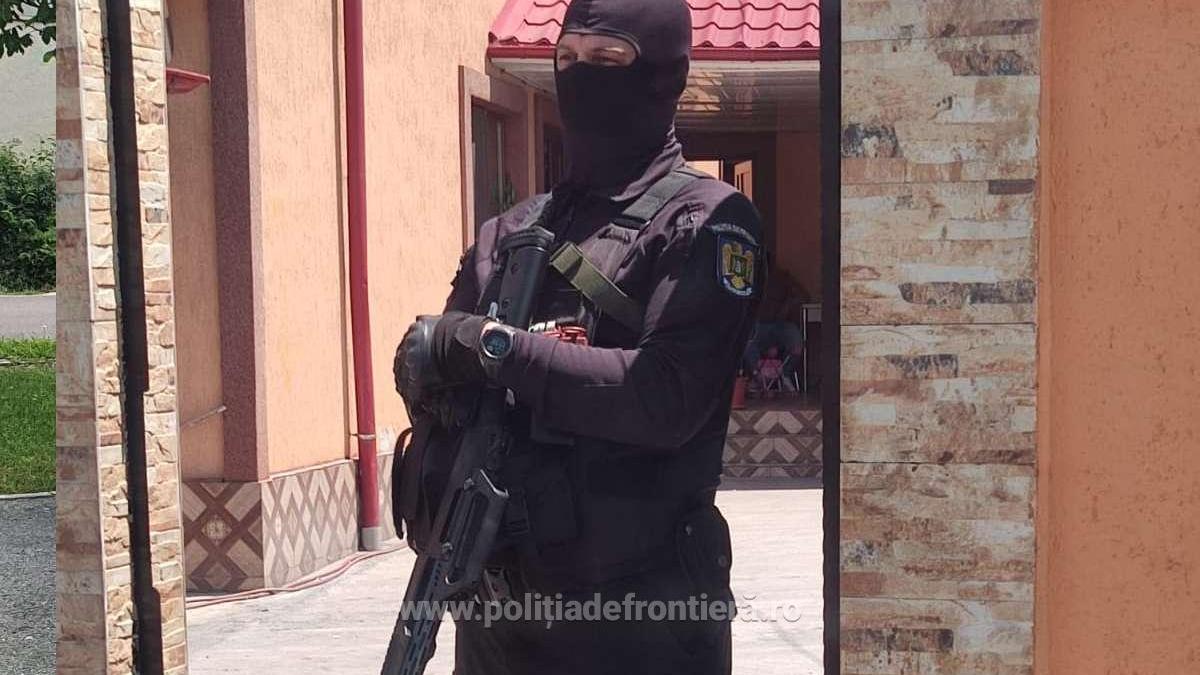 romani_arestati_trafic_migranti_41400500