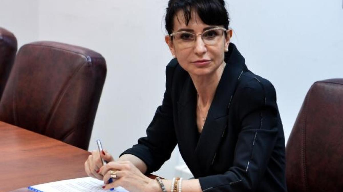 giorgiana-hosu--fosta-sefa-a-diicot--se-pensioneaza_93725900