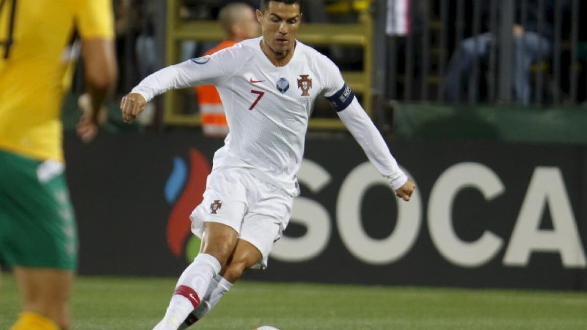 cristiano-ronaldo-scrie-istorie-la-euro-2020---a-devenit-golgheterul-all-time-al-campionatului-european-dupa-ungaria---portugalia_81049500