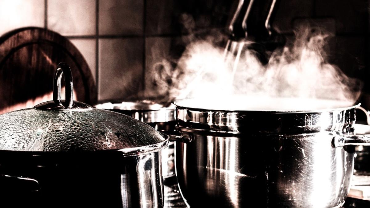 copii-din-iasi-intoxicati-cu-dioxid-de-carbon-de-la-o-oala-de-mancare_12428300