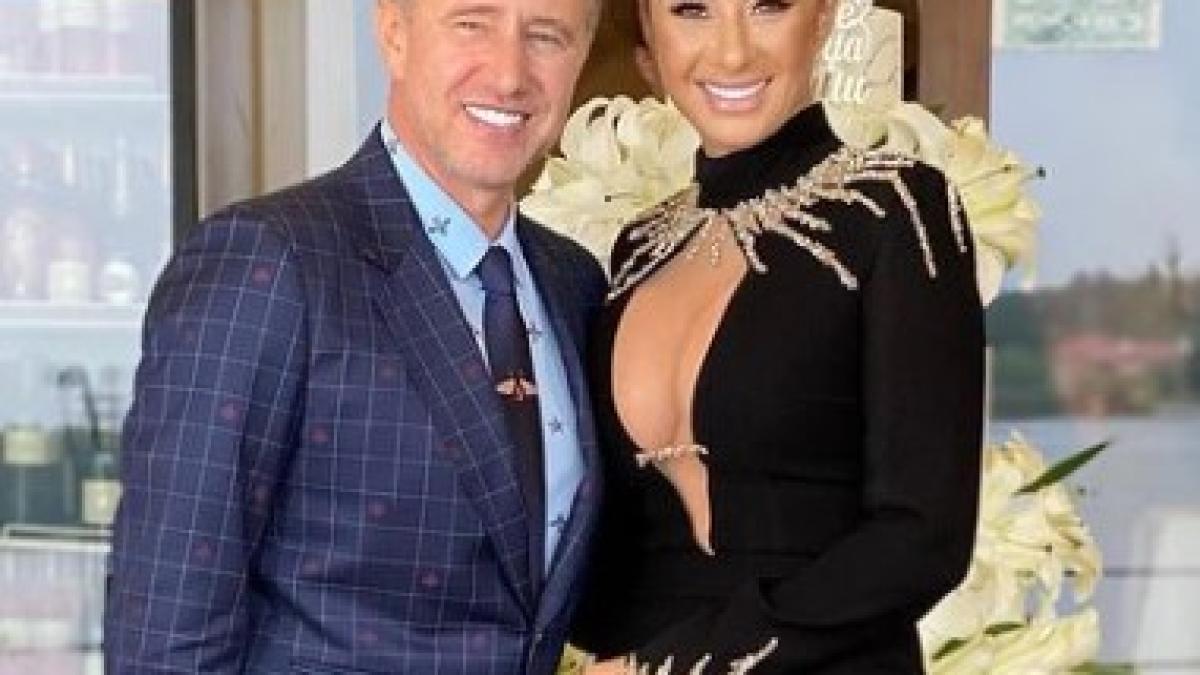 anamaria-prodan-si-laurentiu-reghecampf-divorteaza--anuntul-oficial-dupa-13-ani-de-casnicie_74395700