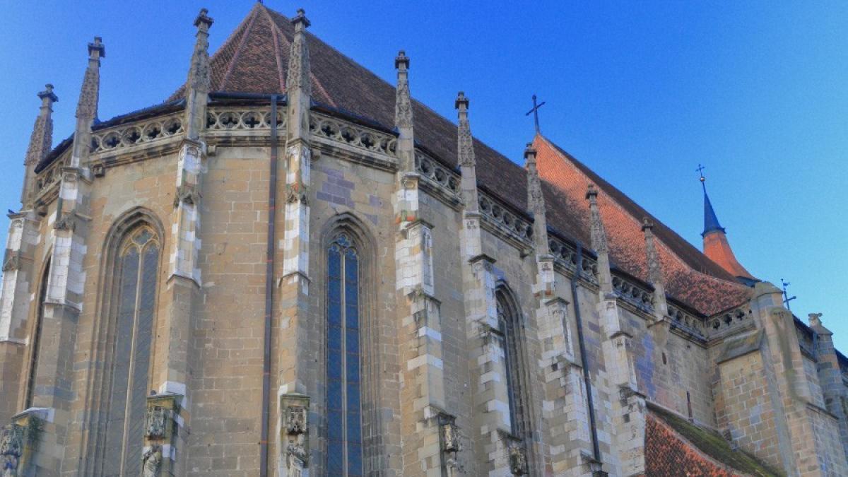 biserica-neagra_87856800