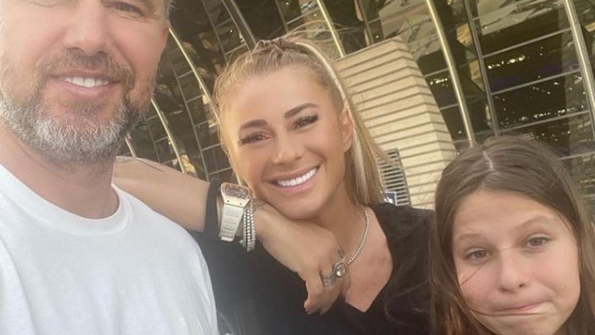 divortul-dintre-anamaria-prodan-si-reghecampf--o-gluma--impresara-si-fiul-ei--primele-reactii-este-strigator-la-cer_21382500