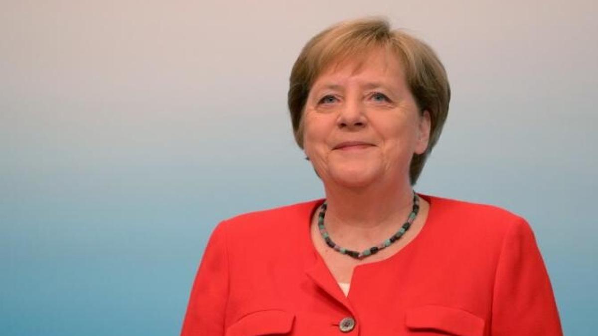 angela-merkel-sprc-ccprc-a7i-emmanuel-macron-s-au-iprc-ccprc-82ntaprc-ccprc-82lnit-la-berlin_15068500