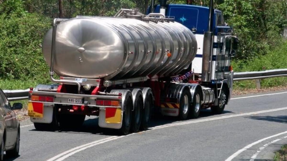 cisternaprc-ccprc-86-cu-17-tone-de-benzinaprc-ccprc-86-sprc-ccprc-a6i-14-tone-de-motorinaprc-ccprc-86--raprc-ccprc-86sturnataprc-ccprc-86-iprc-ccprc-82n-prahova_06770800