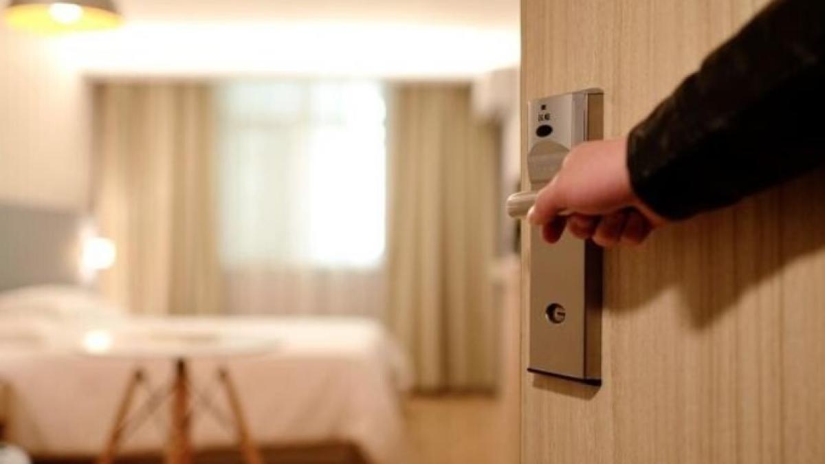 romanii--petreceri-de-rusalii-dupa-un-an-de-pauza--care-sunt-cele-mai-cautate-destinatii-pentru-weekendul-prelungit_71672800