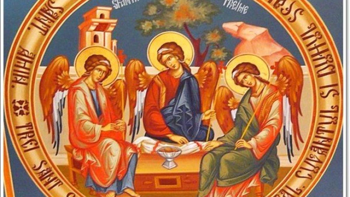 daca-rusalii--care-marcheaza-pogorarea-sfantului-duh--a-doua-zi-de-rusalii--luni--este-sarbatoarea-sfintei-treimi-_22055300