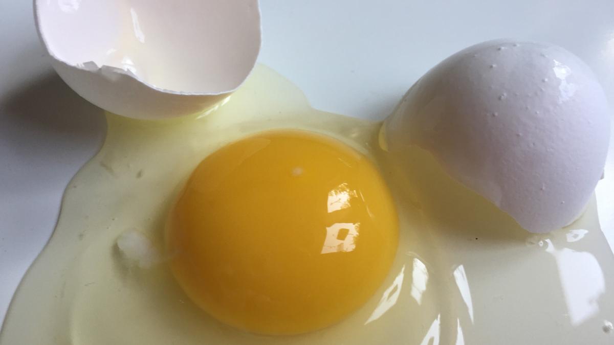 ai-spart-un-ou-intr-un-bol--dar-a-cazut-si-putina-coaja-iata-ce-trebuie-sa-faci_98438400