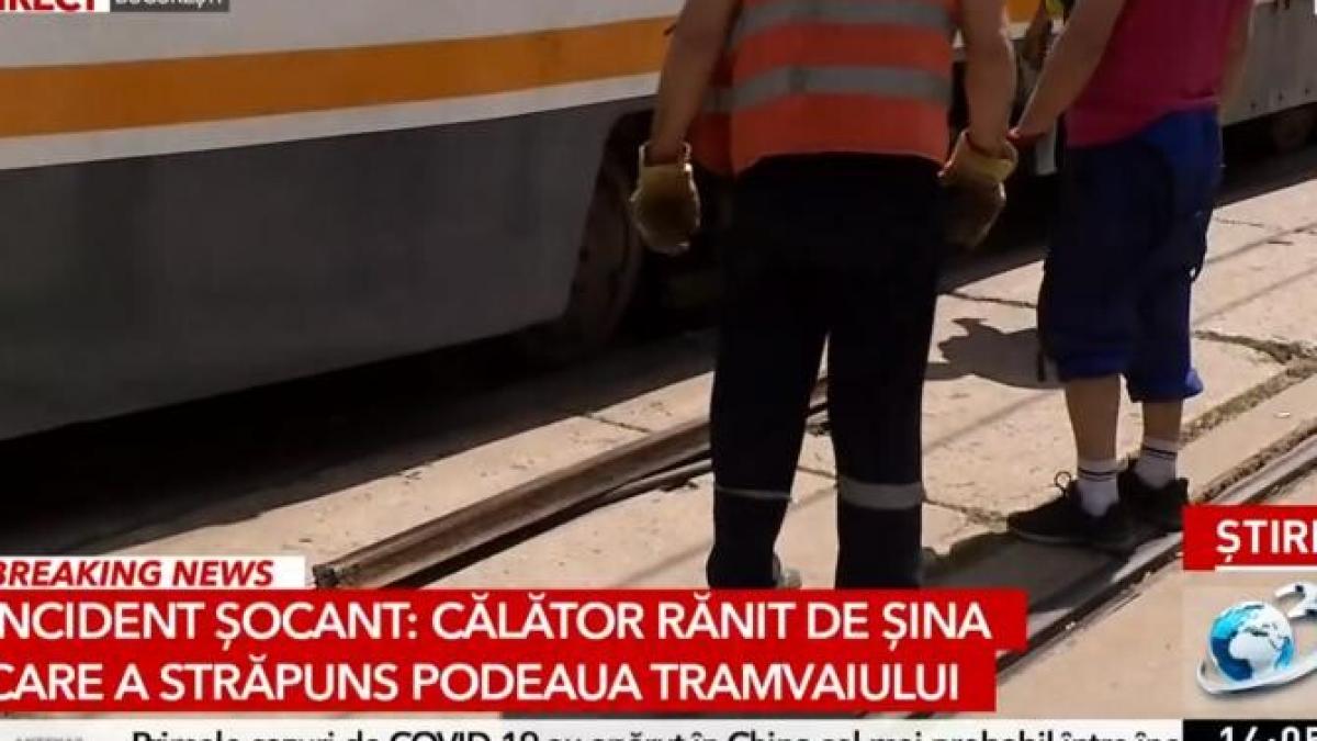 calator--ranit-de-sina-care-a-strapuns-podeaua-tramvaiului_61935700