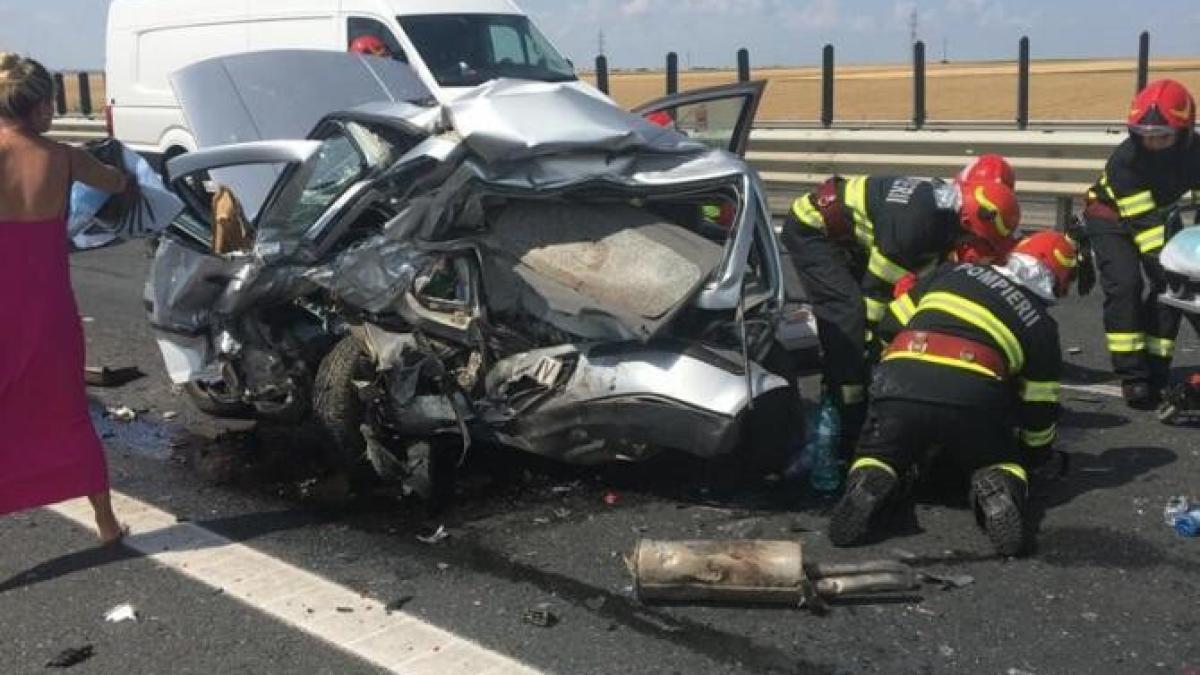 accidente-grave-pe-sprc-ccprc-a6oselele-din-romaprc-ccprc-82nia--mai-multe-persoane-sprc-ccprc-a6i-au-pierdut-viatprc-ccprc-a6a_61988800