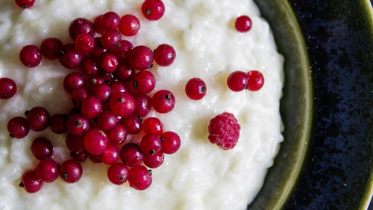 budinca-de-orez-cu-lapte--reteta--cel-mai-gustos-desert-facut-in-casa_70255700