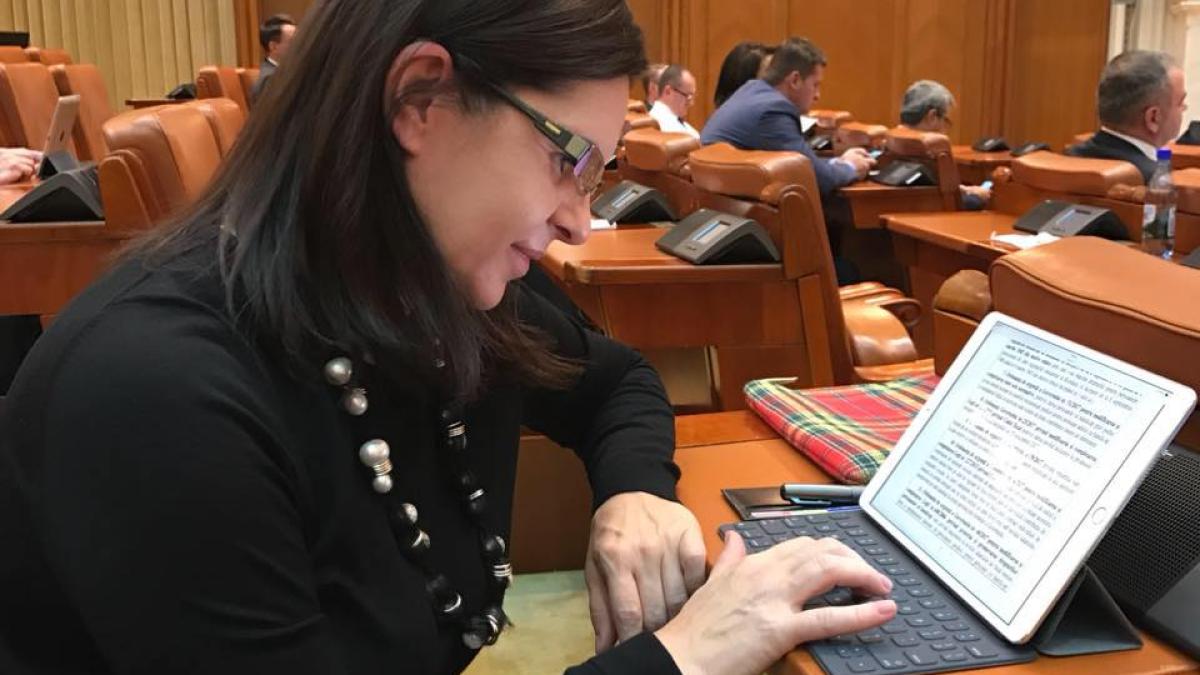 adriana_saftoiu_citu_psd_colaborare_fb_59427800